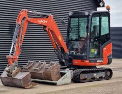 Kubota KX27-4 Minigraver med Compact tilt