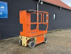 JLG 1230ES 6 Meter saxlift / søjlelift